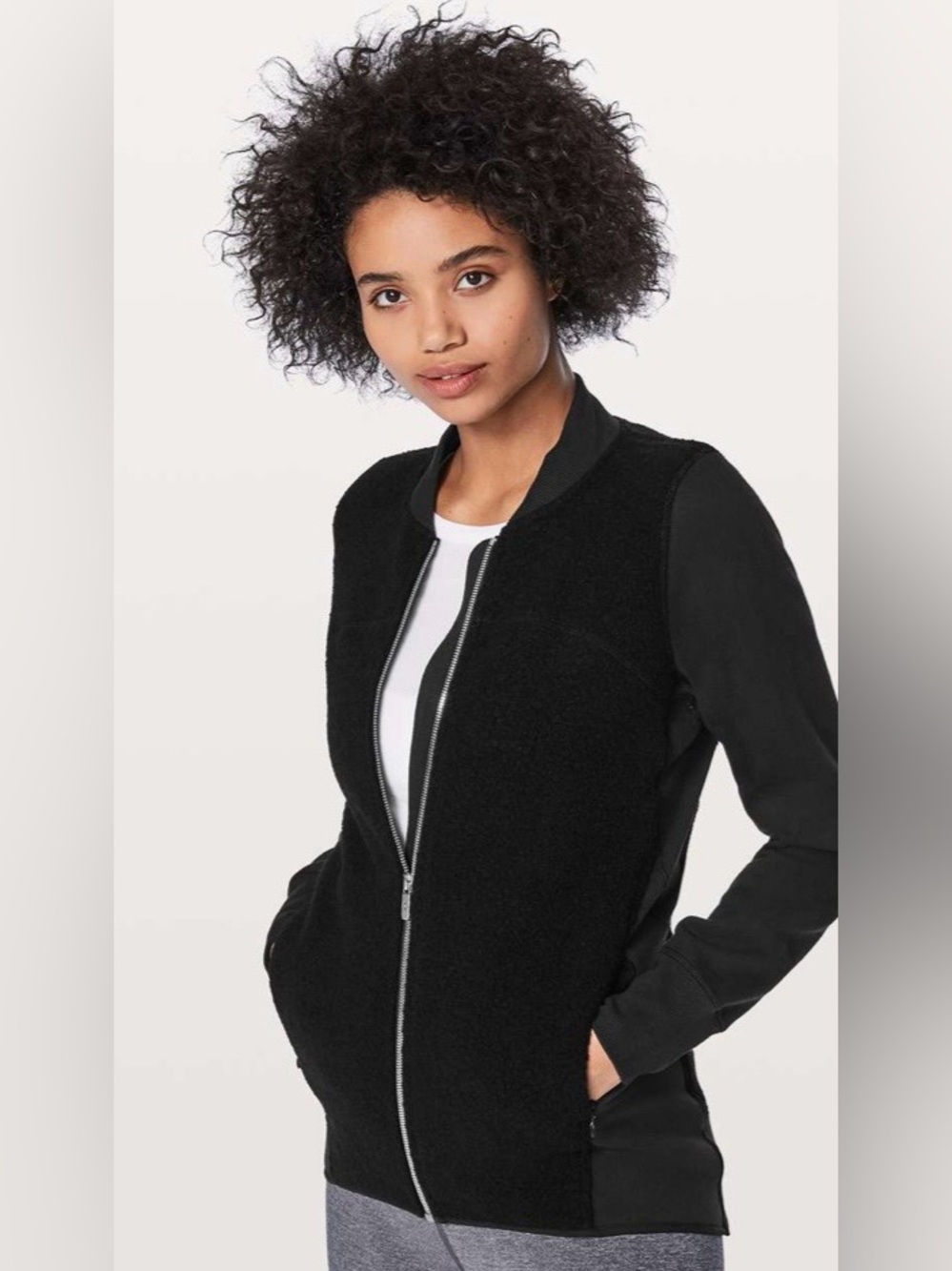 Lululemon Stand Out Sherpa Jacket
Black size 2
